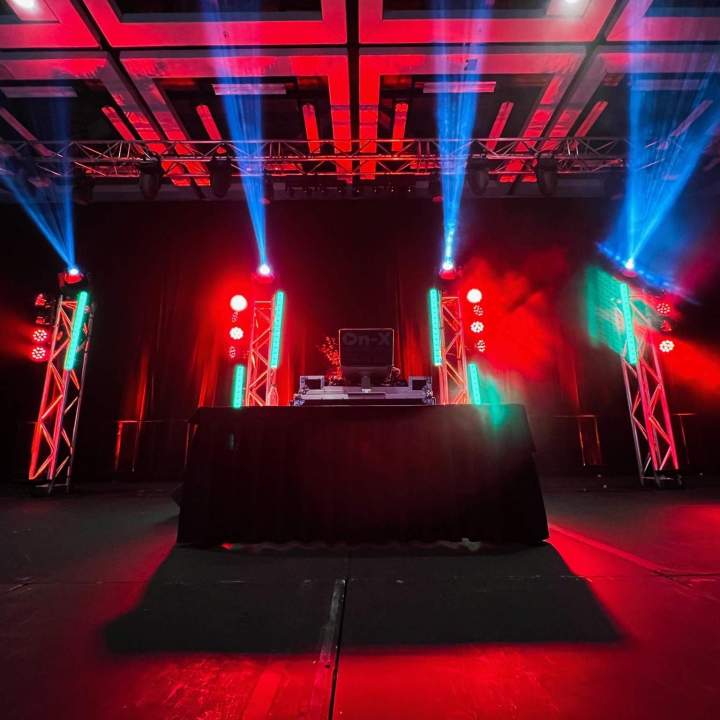 Créations lumineuses et concepts artistiques uniques