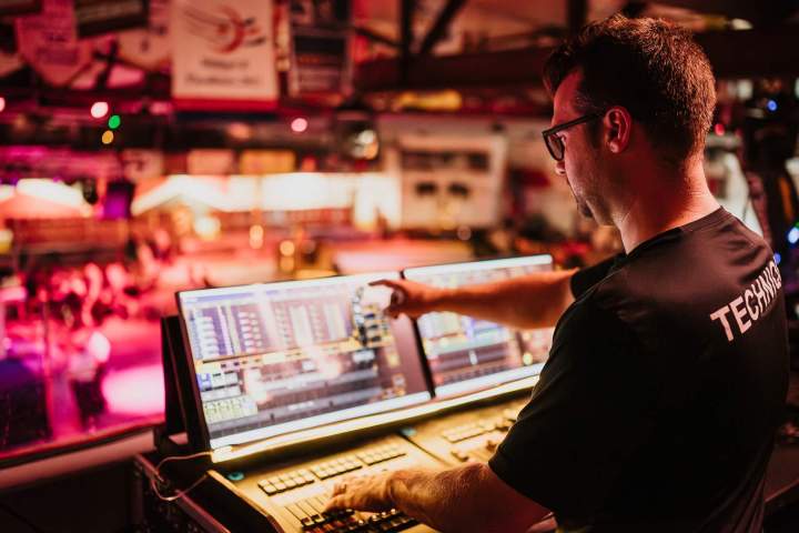 éclairage aréna Québec