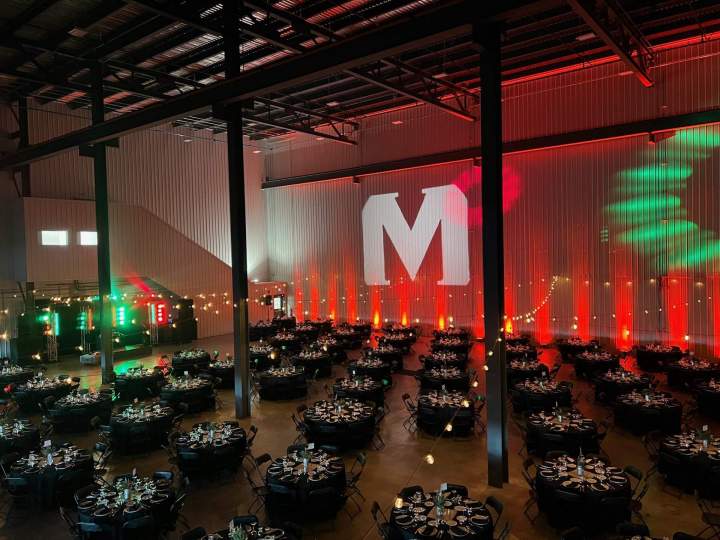 eclairage de salle avec gobo logo d 9f9a